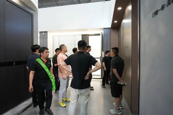 TATA木门锦上宅广州建博会新品发布携手巨擘共绘“家宅和美”愿景(图9)