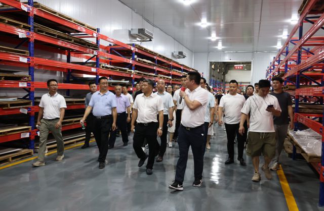 广东省门业协会走进东升门业智能制造产业基地参观考察(图2)