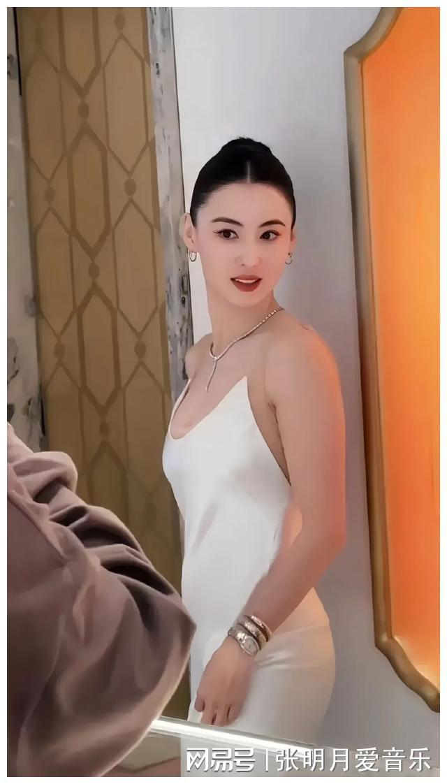 陈冠希“艳照门”事件多位女星深陷其中张柏芝还因此离婚！(图5)