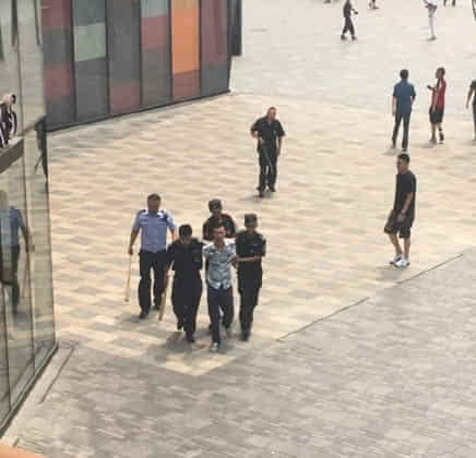 三里屯砍人事件通报、现场图及始末回顾：嫌犯已被控制(图2)