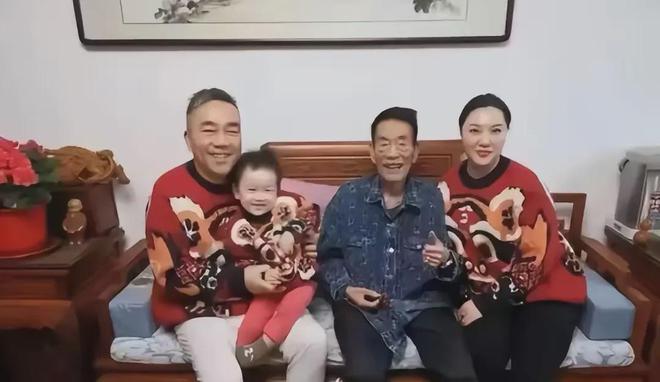 越闹越大！杨议回应睡女工养子坦言：孟真把恶毒语言全部留在家(图9)