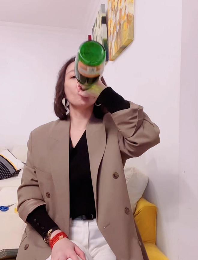 沙白安乐死后塌房：花光积蓄行为出格指责制度求生欲其实非常强(图3)