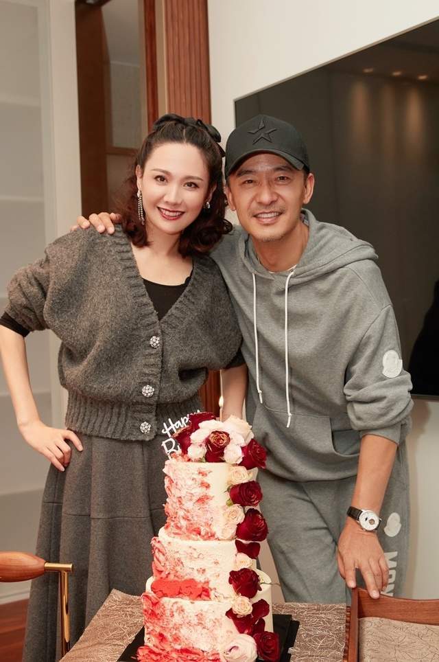 盘点主动追求老公的9位女明星果然啊强扭的瓜很甜！(图2)