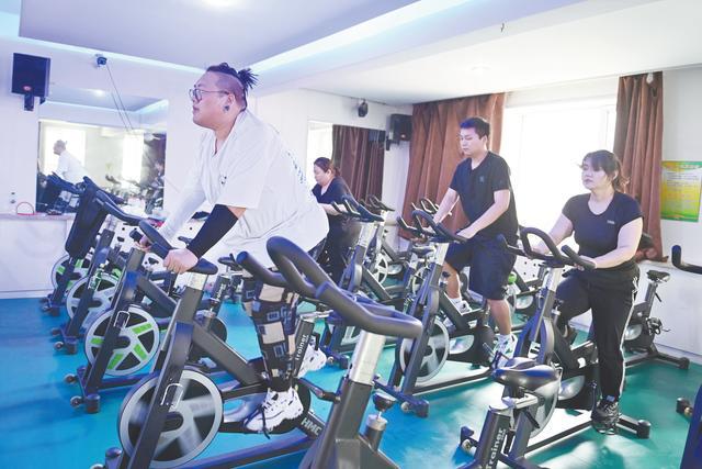 直击减肥训练营：全国已有约1000家学员猝死事件引减肥争议