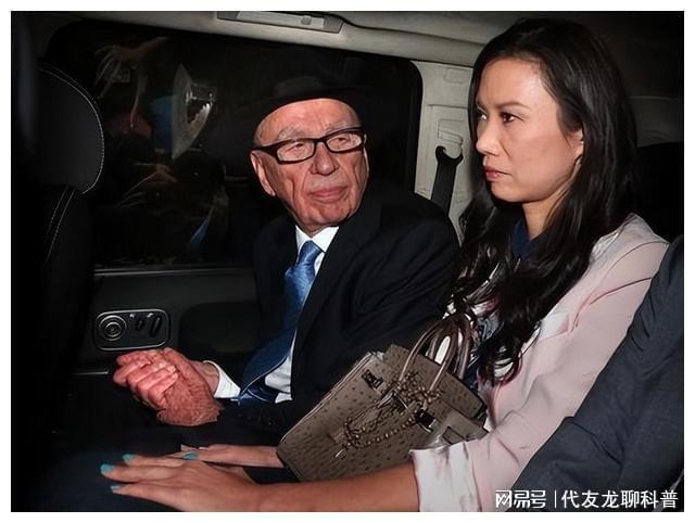 邓文迪风流多情的逆袭人生：与布莱尔缠绵离婚后还套得40亿(图17)