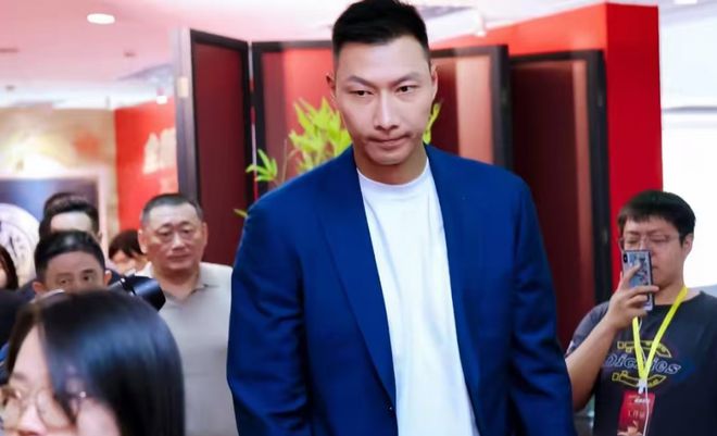 易建联事件最新消息！涉事“女主”发声回应记者透露最新情况