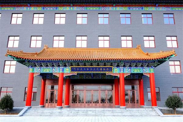 DeepSeek推荐的中国红木家具十大品牌(图3)