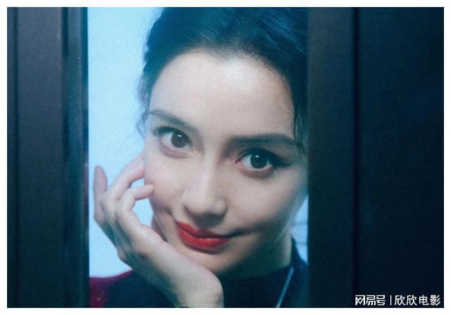 08年艳照门事件后陈冠希和杨颖早年合照流出简直不堪入目！