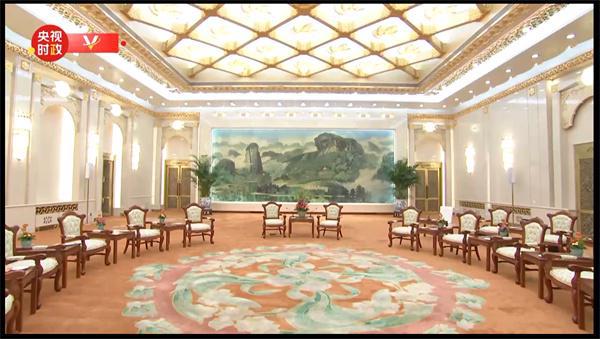 辉煌足迹荣耀征程李忠信红木2024匠心绽放(图3)
