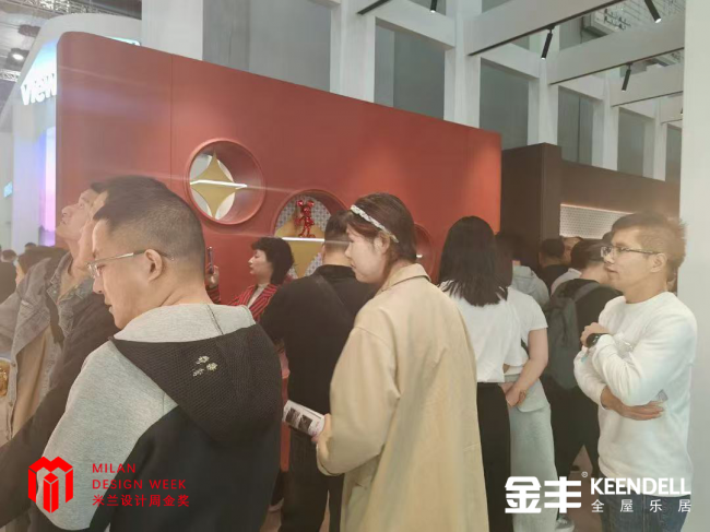 金丰木门2025上海建博会大放异彩全屋定制系列产品引热潮(图2)
