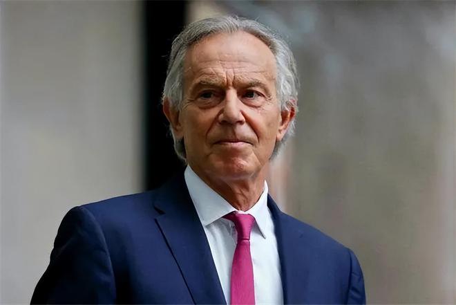 佣人告诉默多克：英国前首相进了邓文迪卧室并关上了门(图6)