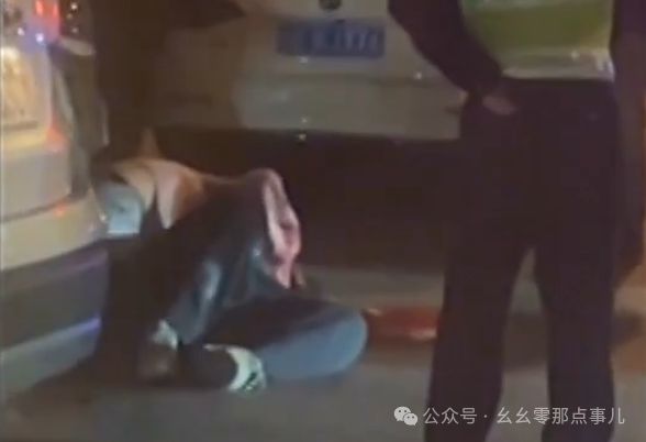在三里屯“撩妹”被捅十多刀？因为一个朋友圈三角关系变刑案！(图1)