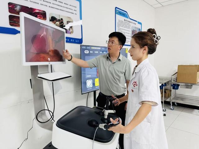 三年砸83919亿元！这一幕幕繁荣景象见证沪喀情深……(图11)