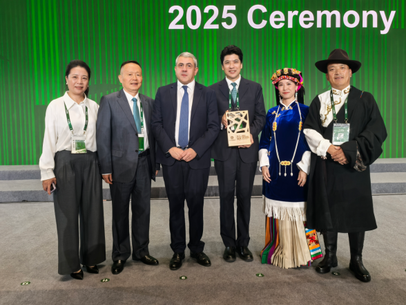 联合国世界旅游组织授予“最佳旅游乡村”殊荣四川甘孜州丹巴县基