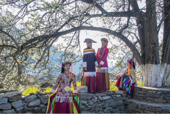 联合国世界旅游组织授予“最佳旅游乡村”殊荣四川甘孜州丹巴县基卡依村：五大全球影响力喷薄而出(图7)