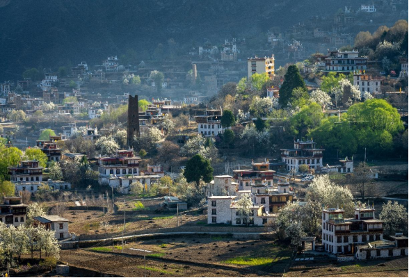 联合国世界旅游组织授予“最佳旅游乡村”殊荣四川甘孜州丹巴县基卡依村：五大全球影响力喷薄而出(图8)
