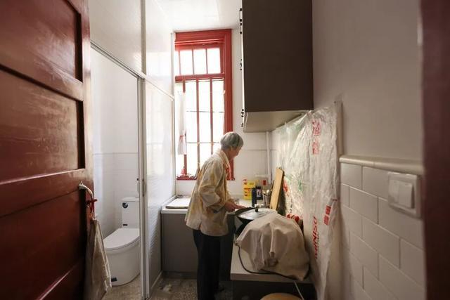 上海正式宣布：全面告别“拎马桶”！“一户都不能放弃”居民激动