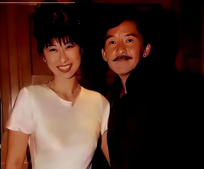 “铁肺歌王”林子祥:为娶小14岁嫩徒赔偿前妻3000万如今怎样(图11)