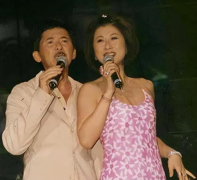 “铁肺歌王”林子祥:为娶小14岁嫩徒赔偿前妻3000万如今怎样(图7)