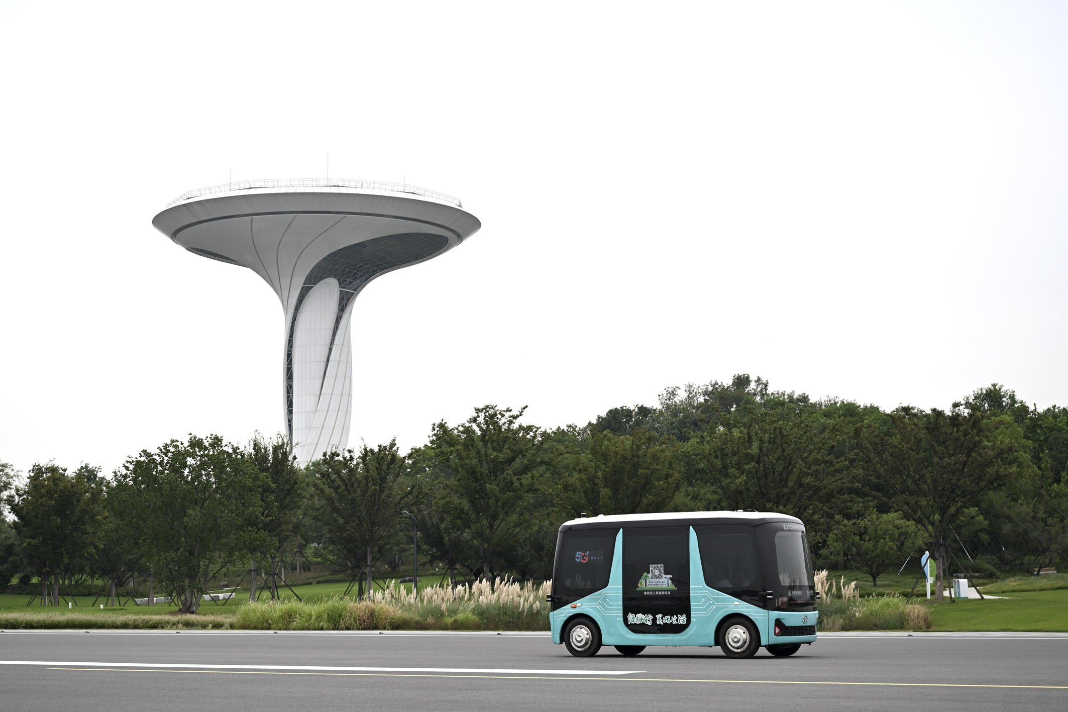 自动驾驶企业加速出海重点布局新兴市场