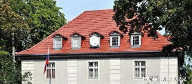 外交大地震！波兰官员强占俄罗斯领事馆试图接管被拒门外！