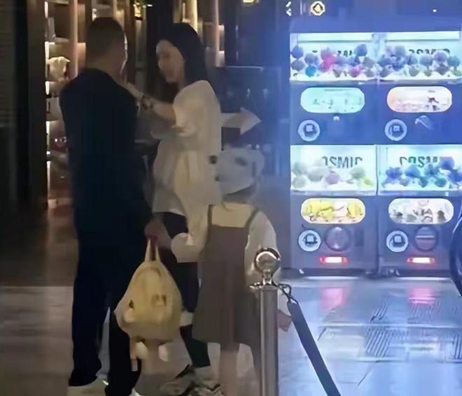 演都不演了！田朴珺承认嫌王石烦她给所有的老夫少妻都提了个醒(图6)