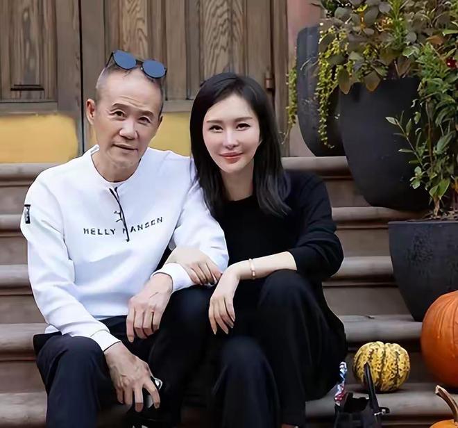 演都不演了！田朴珺承认嫌王石烦她给所有的老夫少妻都提了个醒(图11)