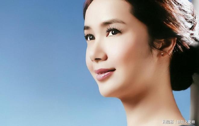 59岁蒋雯丽定居英国网友惋惜一代女神老去(图14)