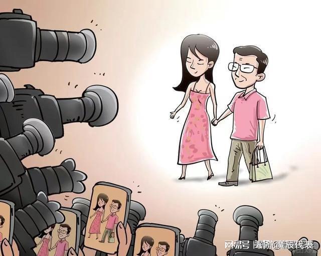 “牵手门”事件女子穿的衣服火了厂家：正加班加点(图1)